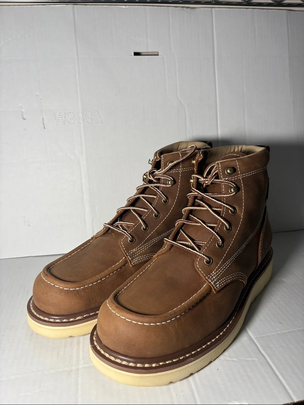 Men's Brown Moc Toe Work Boots - Classic Lace-Up Size 9.5